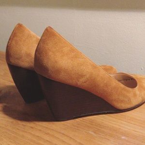 Cole Haan Wedges